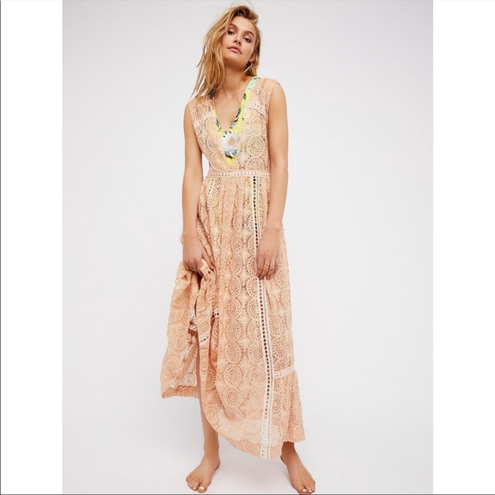 Free People “Shine On” Lace Midi Dress in Peach Size Small